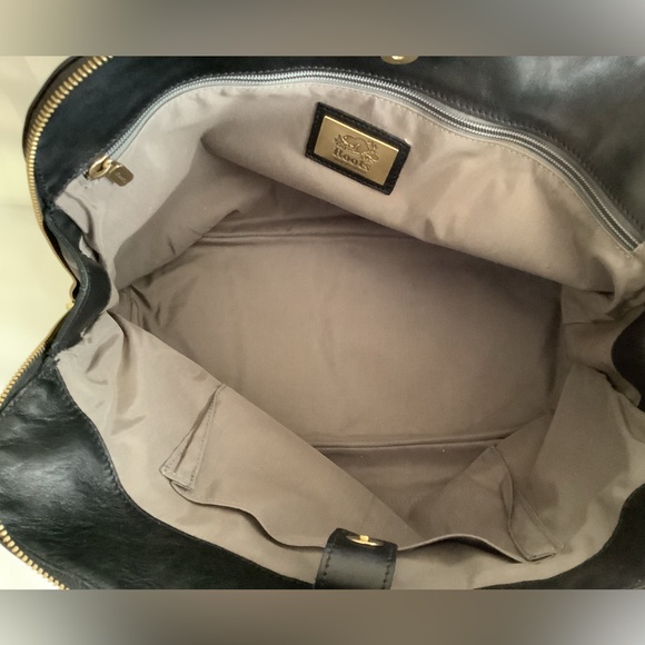 Roots Large Shirley Tote / Satchel / Crossbody / Shoulder Bag in Black Leather - Picture 10 of 15